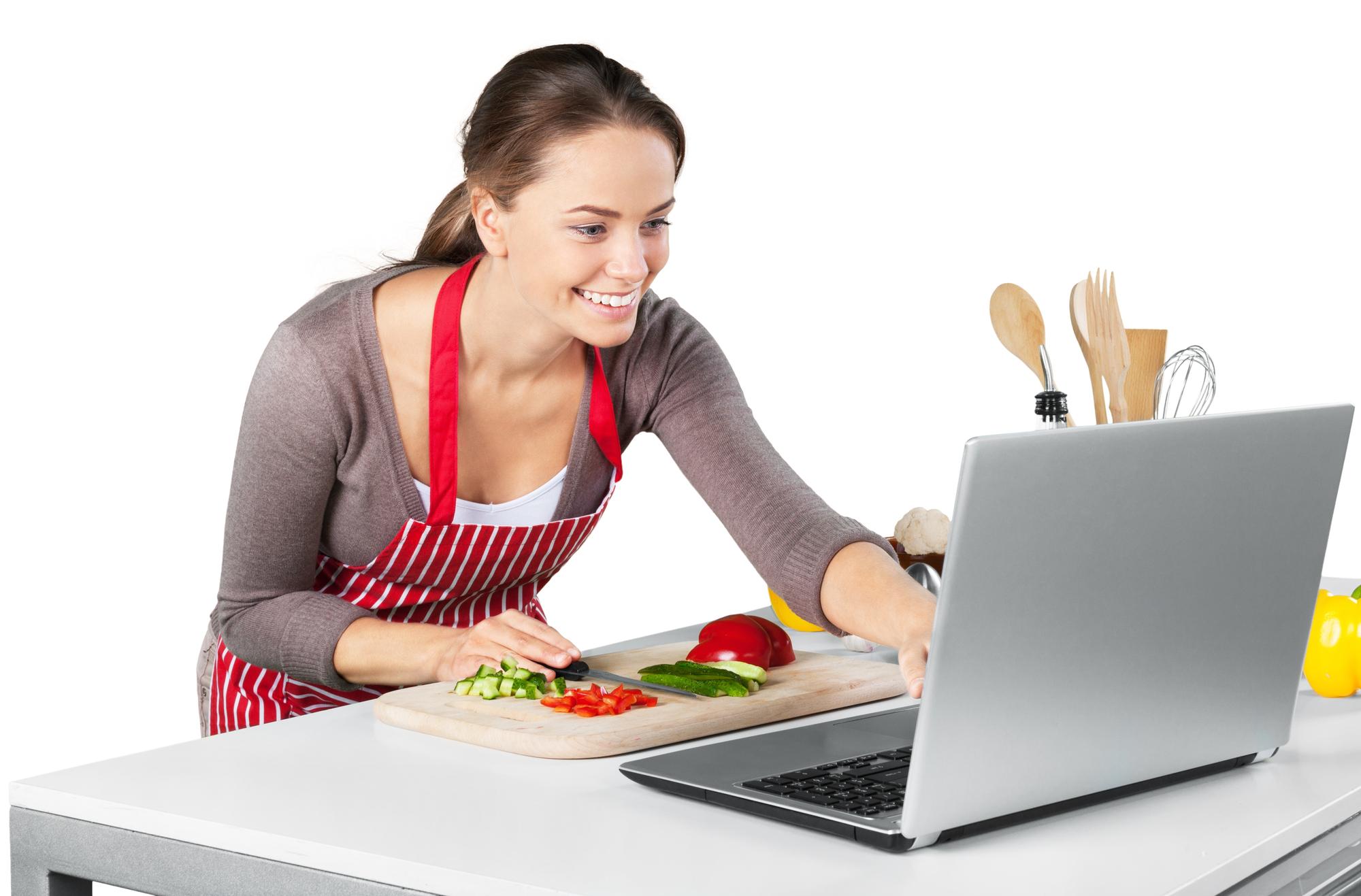 Mentore che spiega una tecnica di cucina